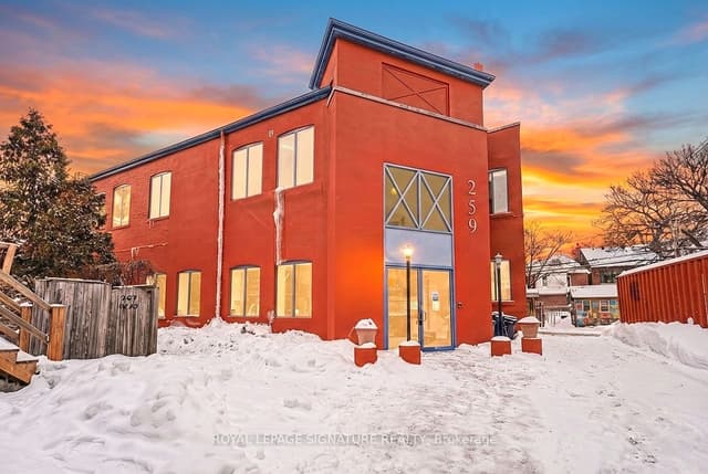 Office at 259 Danforth Avenue Office D, Toronto, ON M4K 2X4, Toronto E01