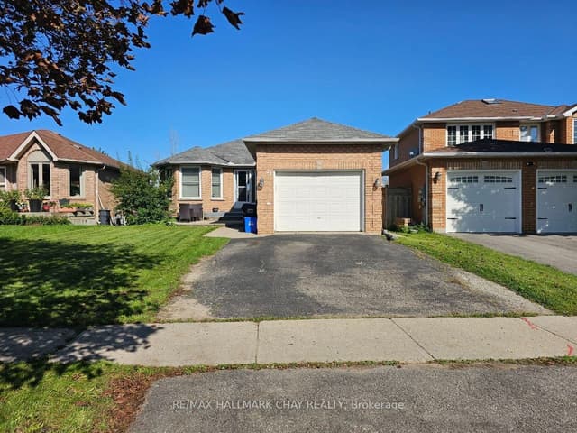 Detached at 23 Morton Crescent, Barrie, ON L4N 7T4