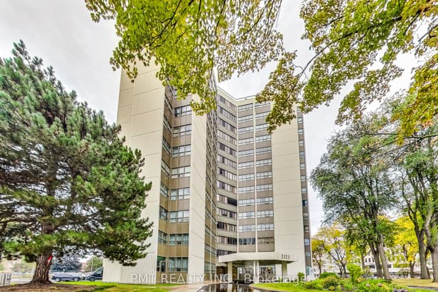Condo Apartment at 2323 Confederation Parkway 1105, Mississauga, ON L5B 1R6