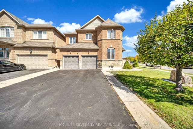 Detached at 2 Addiscott Street, Brampton, ON L6R 0W1