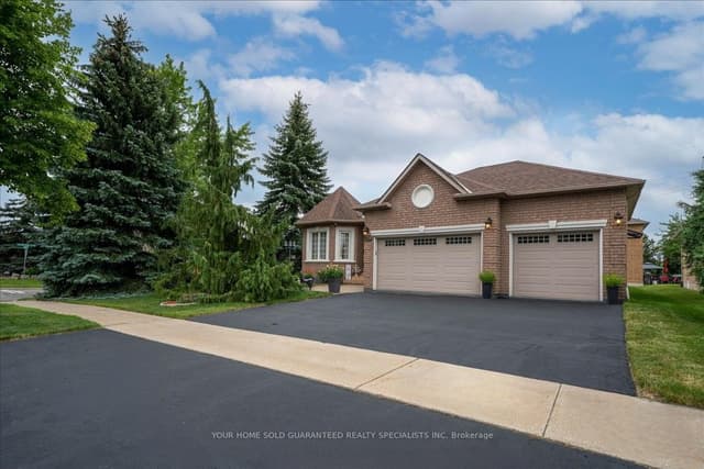 Detached at 682 Vaughan Mills Road, Vaughan, ON L4H 1H6