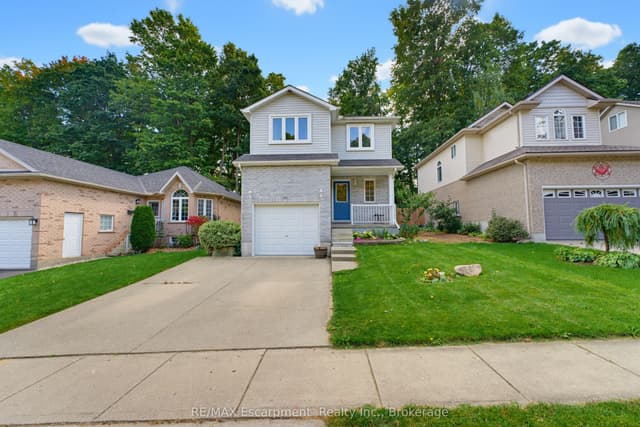 Detached at 62 Potters Way, Woodstock, ON N4S 9A1