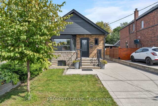 Detached at 573 Northcliffe Boulevard, Toronto, ON M6E 3L6, Toronto C03