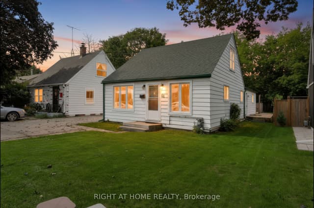Detached at 66 Frederick Street, Brampton, ON L6Y 1G8