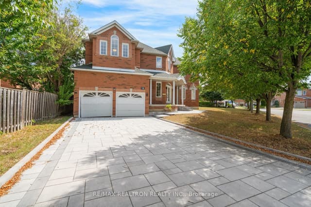Detached at 18 Formosa Drive, Richmond Hill, ON L4S 1S6