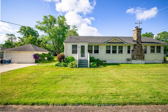 Detached at 70 Bernard Avenue, Fort Erie, ON L0S 1N0