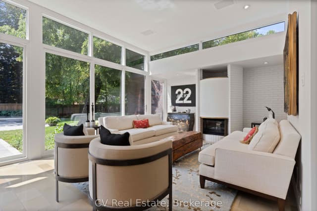 Detached at 31 Auchmar Road, Hamilton, ON L9C 1C6