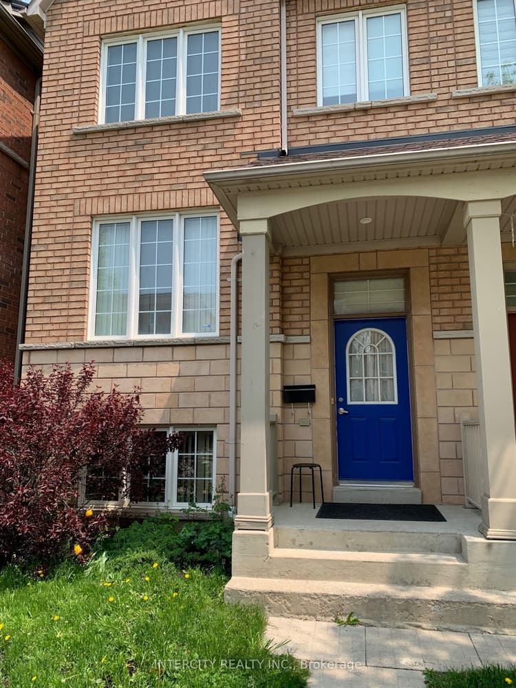 17 Aldwinckle Heights