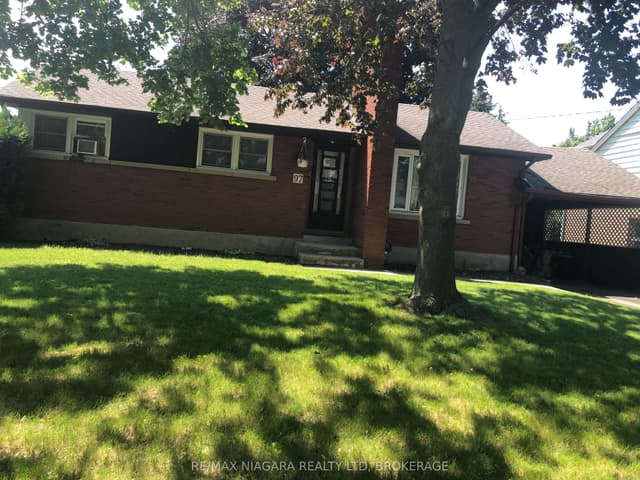 Detached at 97 Shakespeare Avenue, St. Catharines, ON L2R 6N1