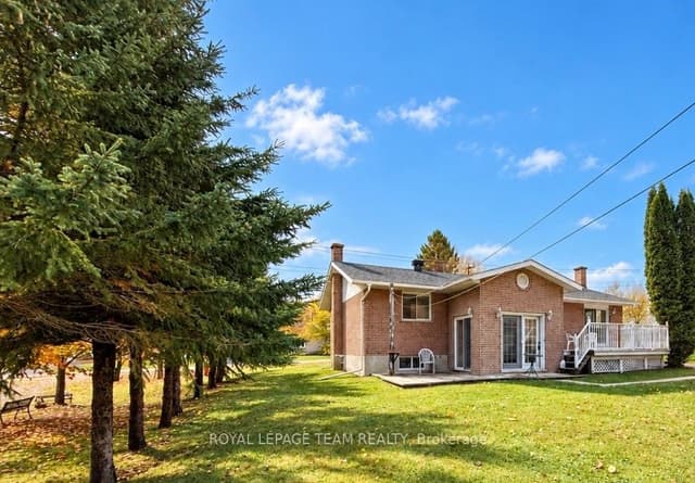 Detached at 612 ELGIN Street, Laurentian Valley, ON K8A 4H2