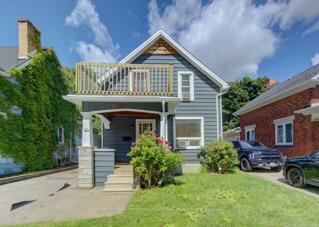 Detached at 10 Marshall Street, Waterloo, ON N2J 2T2