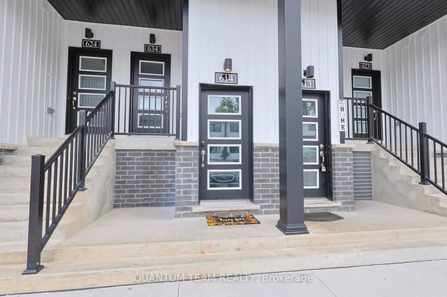 Condo Townhouse at 4263 Fourth Avenue 614, Niagara Falls, ON L2E 0C2