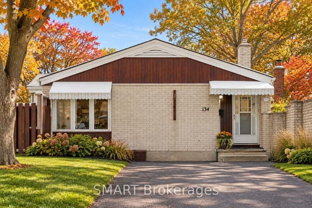Detached at 134 Pepperwood Crescent, Kitchener, ON N2A 2R3