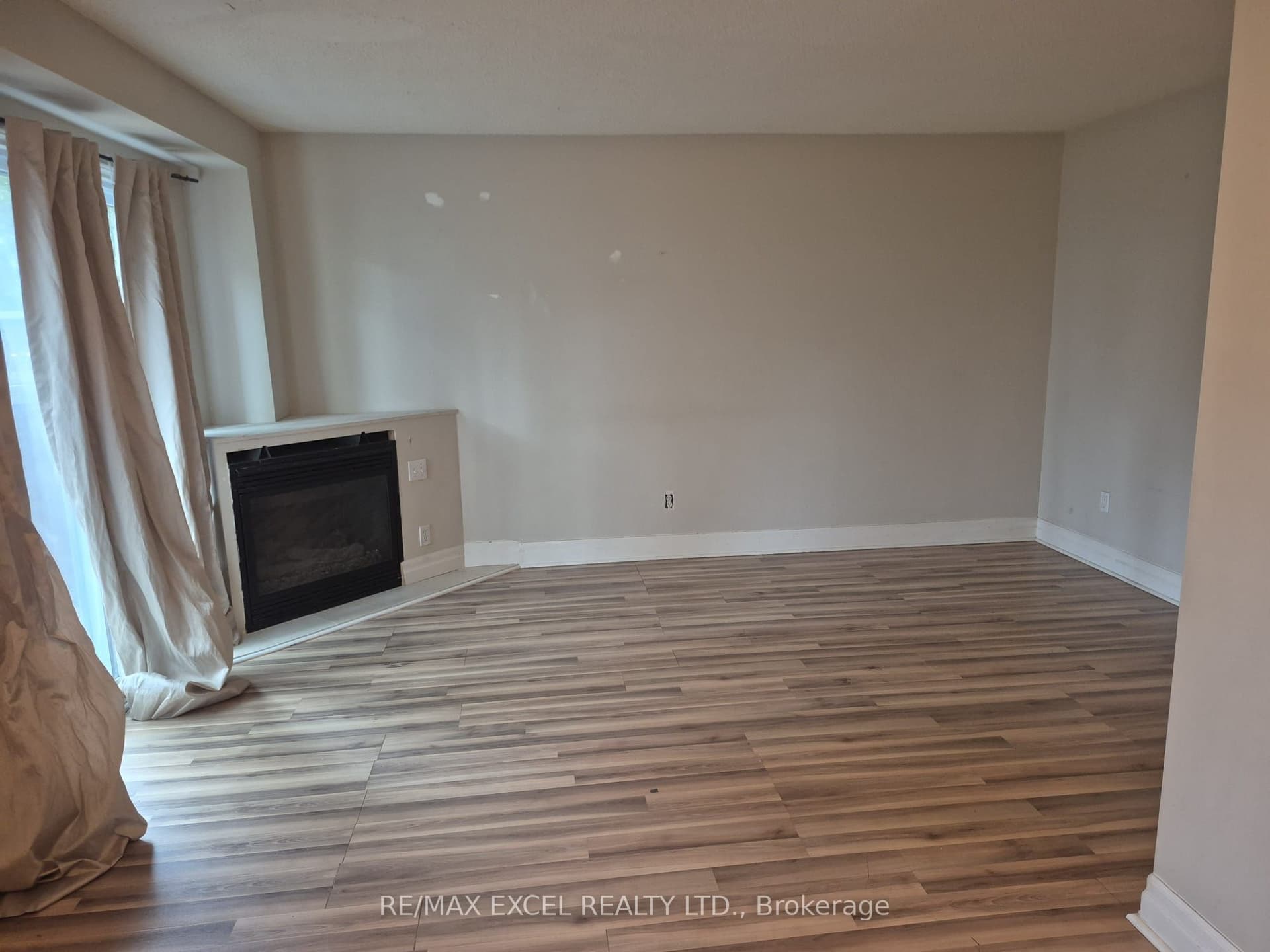 111 Bradstone Sq