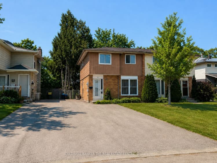 11 Chaucer Crescent