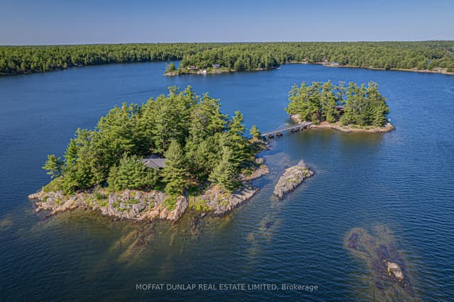 Detached at B691 Island Island, The Archipelago, ON P2A 0A1