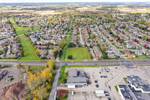 Condo Townhouse at 4257 Montrose Road 3, Niagara Falls, ON L2H 1K1