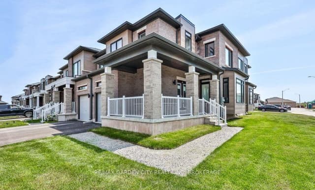 Att/Row/Townhouse at 41 Bentgrass Drive, Welland, ON L3B 0H4