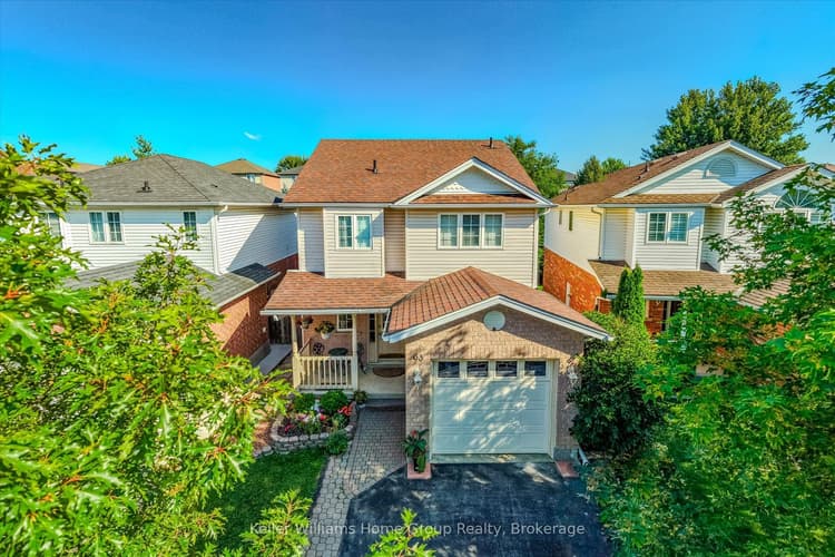 63 Boulder Crescent