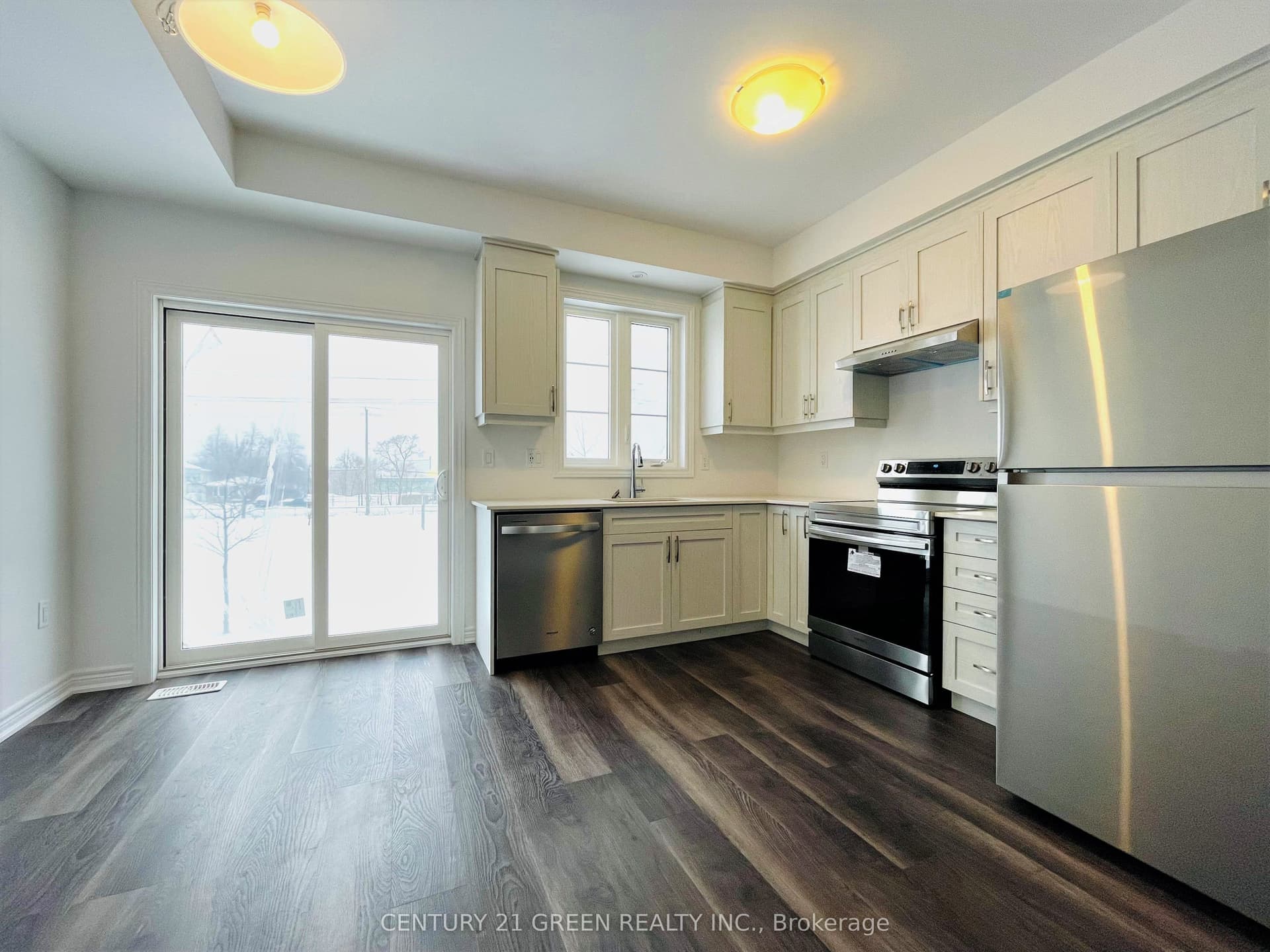 Suite 11, Unit 11 · 575 Woodward Ave