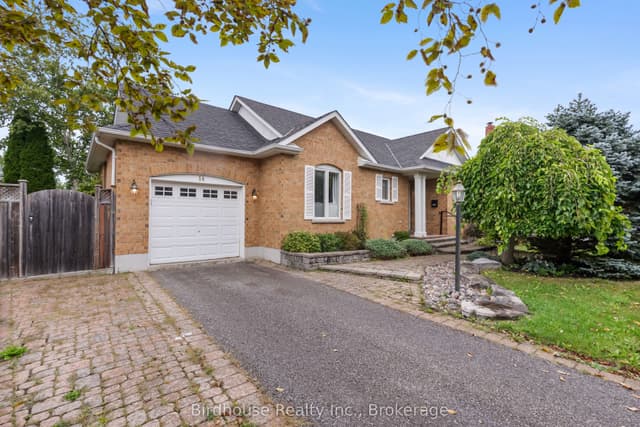 Detached at 14 Langton Place, Kawartha Lakes, ON K9V 6G9