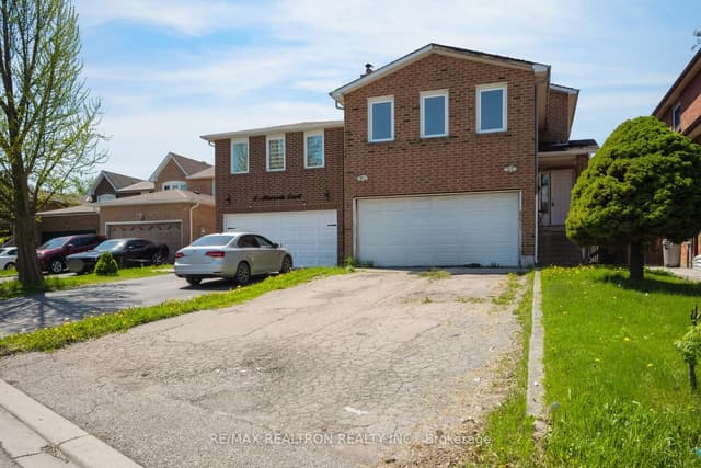 Detached at 6 Albemarle Court, Brampton, ON L6Z 1R4