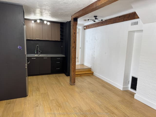 Detached at 233 Ellerslie Avenue Lower 2, Toronto, ON M2N 1Y3, Toronto C07