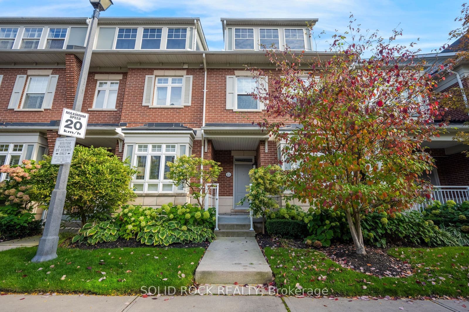 13 Compass Way, 13 Compass Way
