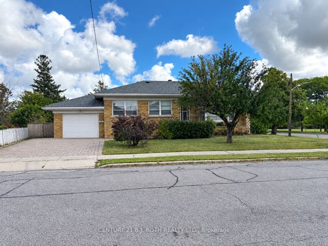 Detached at 33 Lewiston Road, Toronto, ON M1P 1X8, Toronto E04