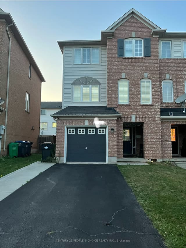 Att/Row/Townhouse at 117 Decker Hollow Circle, Brampton, ON L6X 0L4
