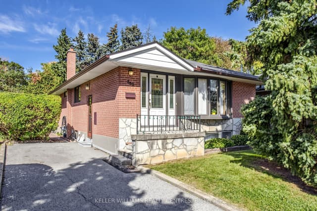 Detached at 369 Osiris Drive, Richmond Hill, ON L4C 2P6