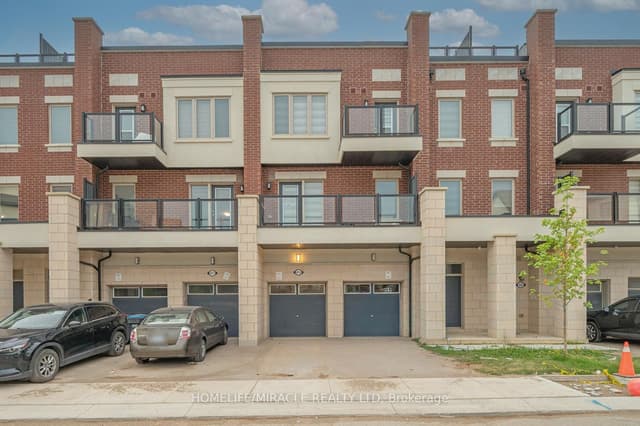 Att/Row/Townhouse at 415 Dougall Avenue, Caledon, ON L7C 2E9