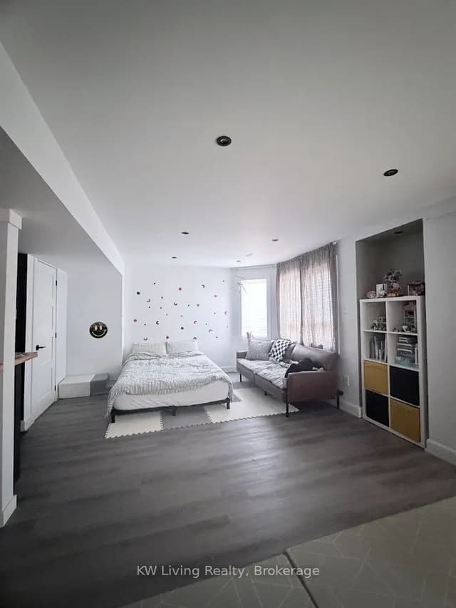 Detached at 68 Manorheights Street Basement, Richmond Hill, ON L4S 2H6