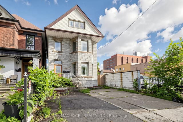 Triplex at 259 Victoria Avenue N, Hamilton, ON L8L 5G3
