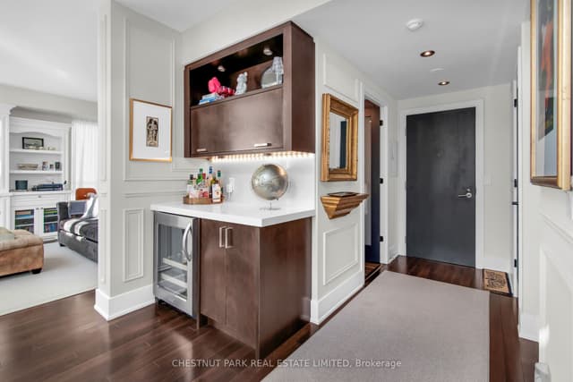 Condo Apartment at 120 Homewood Avenue 617, Toronto, ON M4Y 2J3, Toronto C08