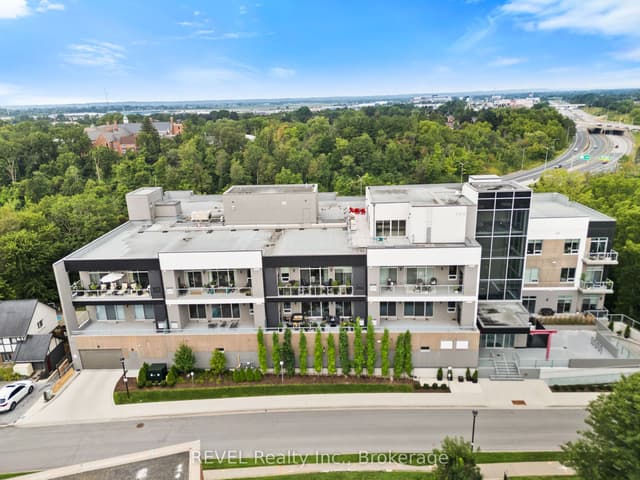 Condo Apartment at 77 YATES Street 404, St. Catharines, ON L2R 0C4