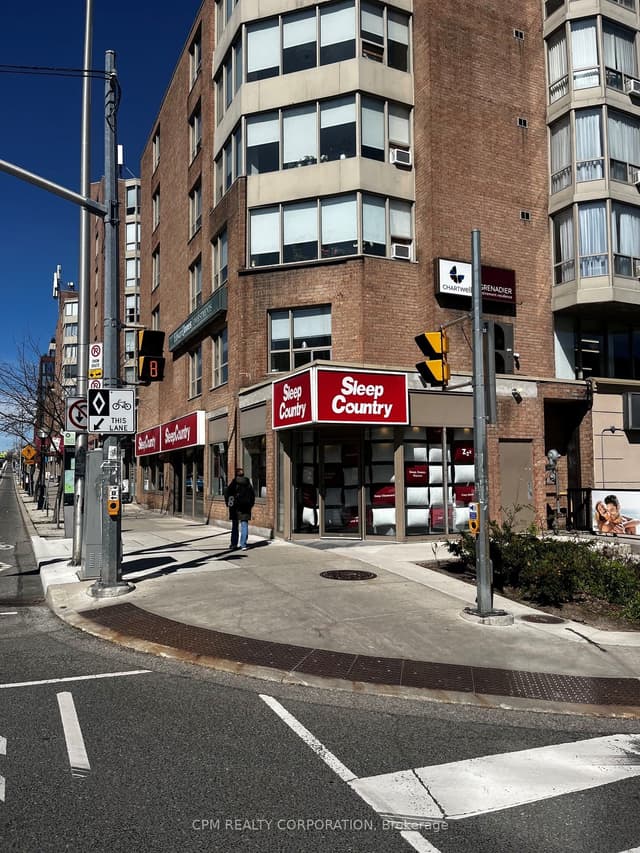 Office at 2100 Bloor Street W, Toronto, ON M6S 1M7, Toronto W02