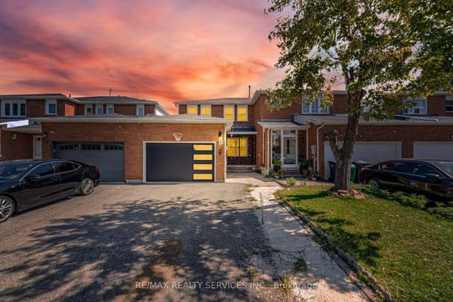 Att/Row/Townhouse at 92 Tulip Drive, Brampton, ON L6Y 3X6