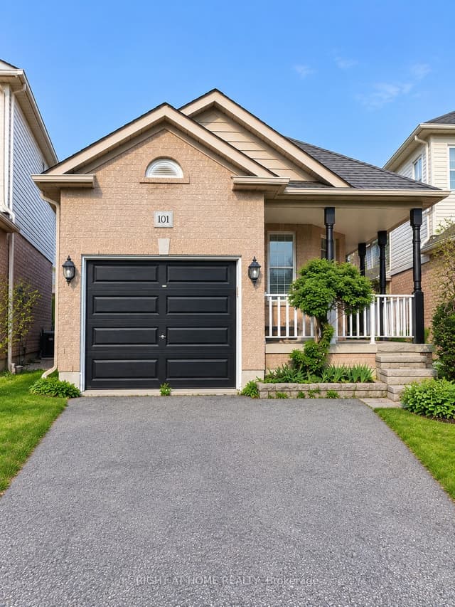 Detached at 101 Kilgannon Avenue, Clarington, ON L1E 3E2