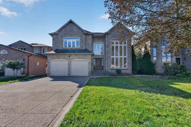 Detached at 23 Mackay Drive, Richmond Hill, ON L4C 6N9