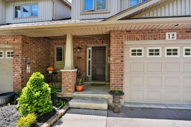 Condo Townhouse at 7 Gibson Place Unit 12, St. Catharines, ON L2R 0A3