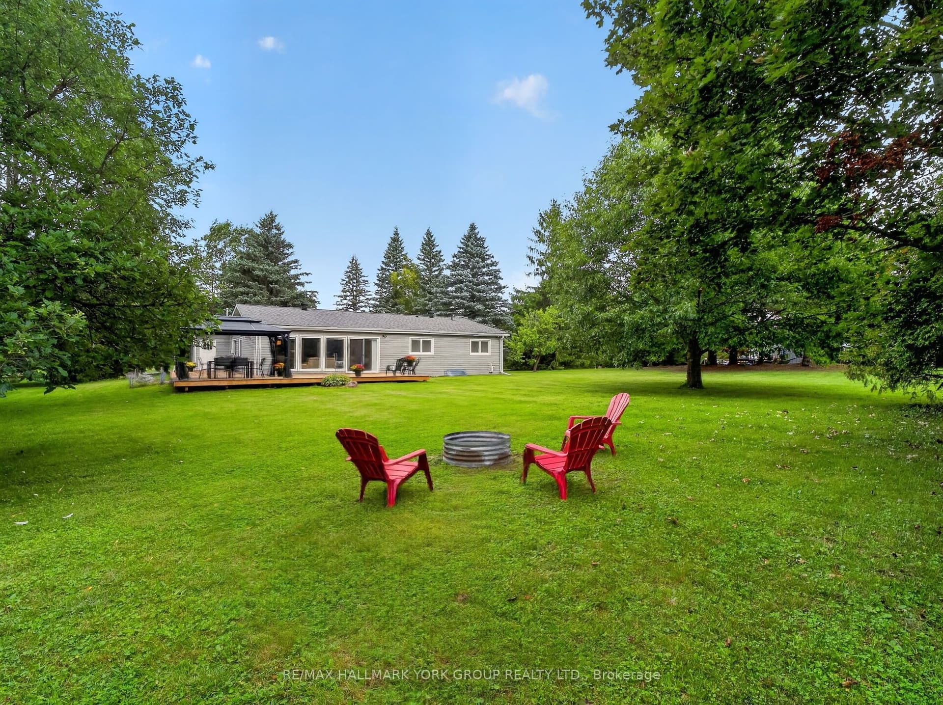 21 Birchview Dr