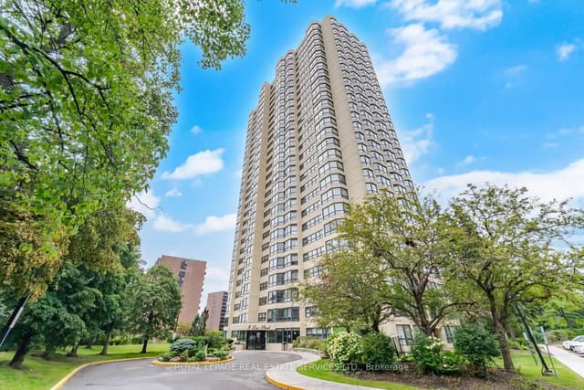 Condo Apartment at 8 Lisa Street 306, Brampton, ON L6T 4S6
