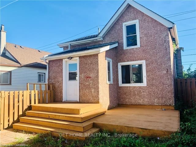 Detached at 100 Lincoln Street, Welland, ON L3C 5J7
