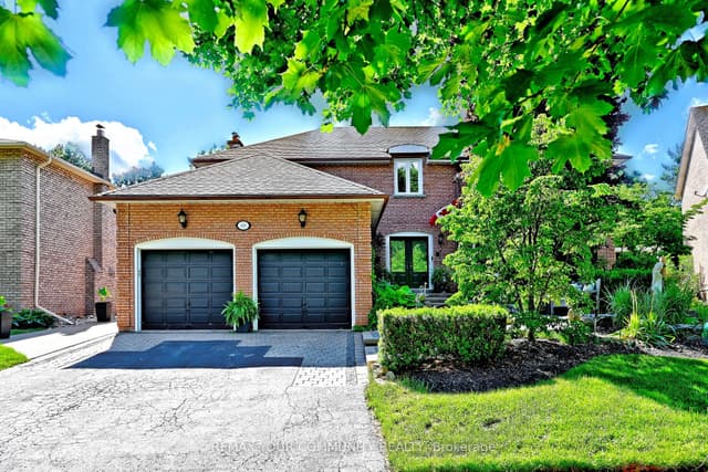 Detached at 425 Easy Street, Richmond Hill, ON L4C 3Z5