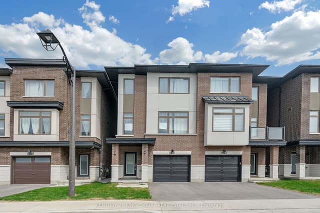 Semi-Detached at 250 Finch Avenue 33, Pickering, ON L1V 0G6