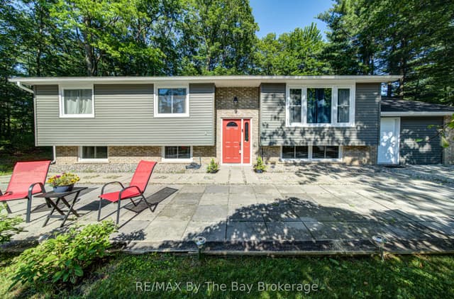 Detached at 9 Frederick Drive, Wasaga Beach, ON L9Z 1P9
