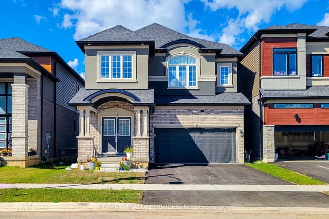 Detached at 8 Waldron Street, Brantford, ON N3V 0B9
