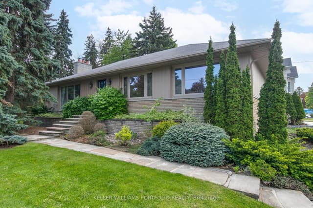 Detached at 29 Winlock Park, Toronto, ON M2M 1Z1, Toronto C14
