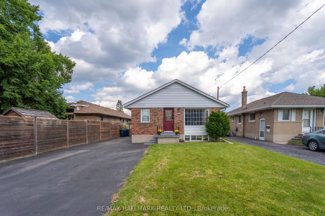 Detached at 1557 Pharmacy Avenue, Toronto, ON M1R 2K4, Toronto E04